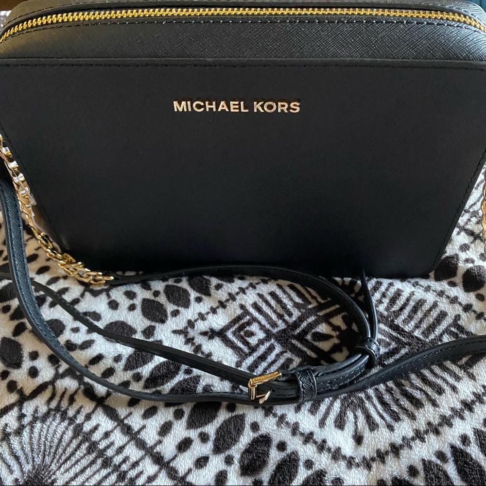 🆕 Michael Kors Jet Set Large East West Crossbody Black Saffiano